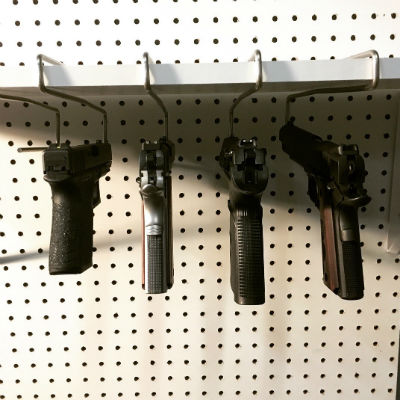 Single Handgun Bottom Mount Hanger 