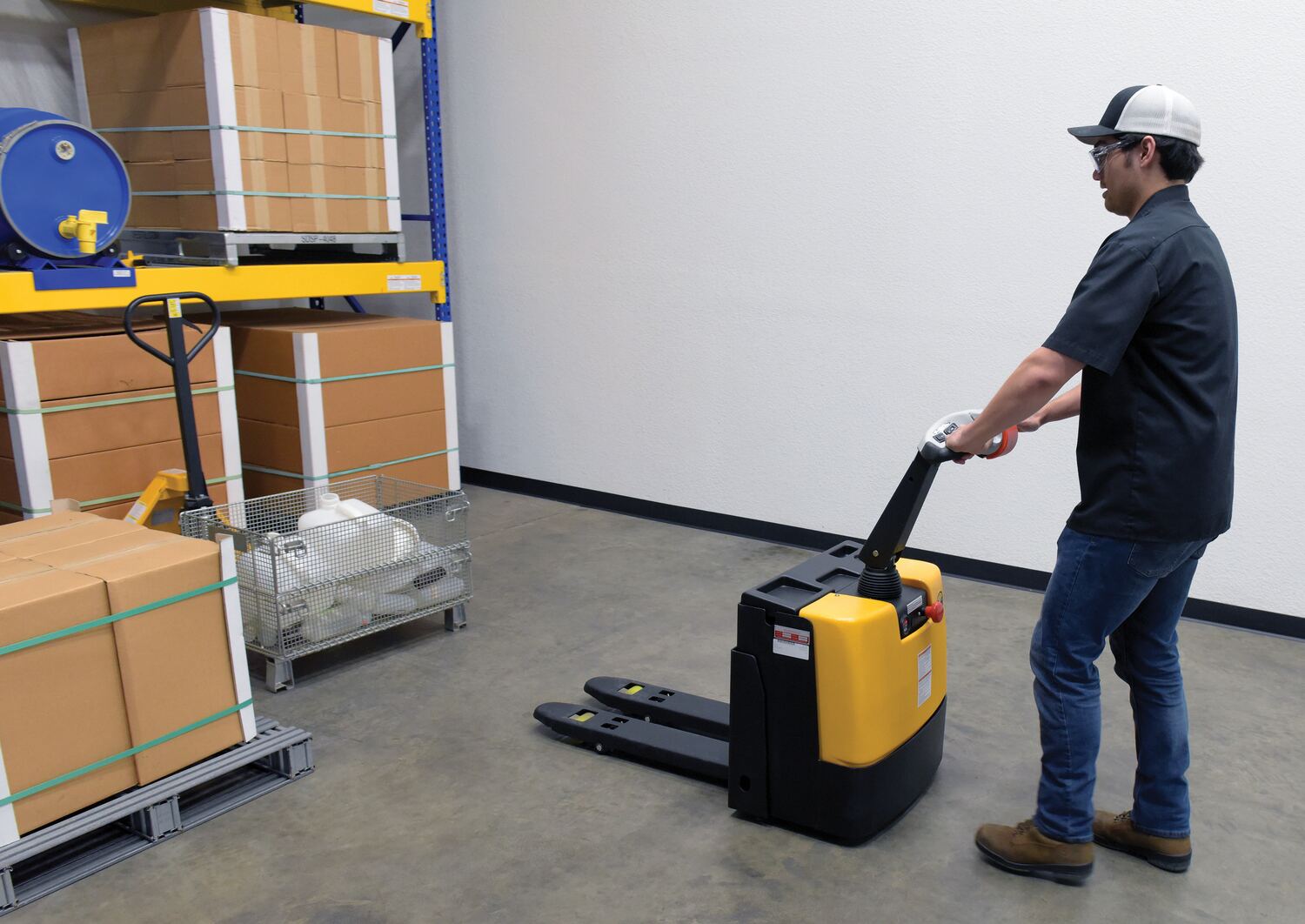 Steel Fully Powered Electric Pallet Truck 20 In. x 47 In. 2,600 Lb. Capacity