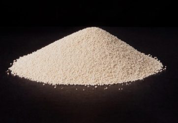 Coral blast aragonite bulk blast media for delicate surface cleaning